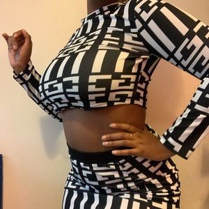 Black and White Greek Print SHEIN 2 Piece Set